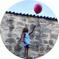 Mädchen mit Ballon